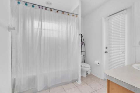 House in Trinity, Florida 4 bedrooms, 215.44 sq.m. № 1634106 - photo 21