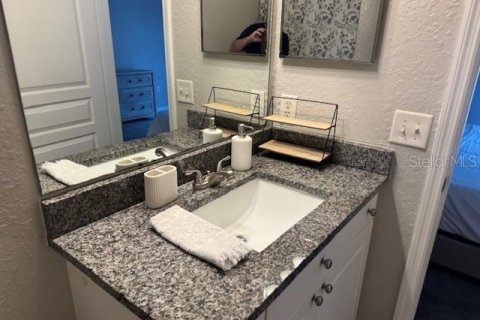 Copropriété à louer à Tampa, Floride: 2 chambres, 113.53 m2 № 2416903 - photo 11