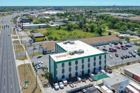 Immobilier commercial à New Port Richey, Floride № 2298829