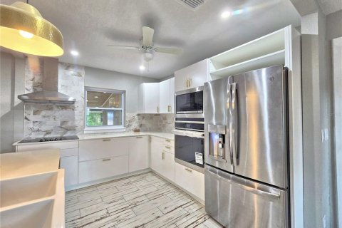 Casa en venta en Winter Haven, Florida, 3 dormitorios, 162.76 m2 № 1742651 - foto 23