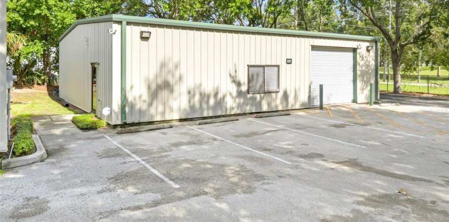 Commercial property in Altamonte Springs, Florida 185.8 sq.m. № 1787491