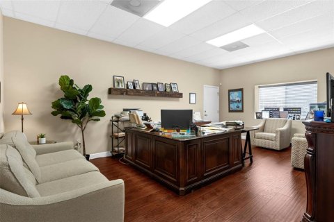 Commercial property in Altamonte Springs, Florida 185.8 sq.m. № 1787491 - photo 7