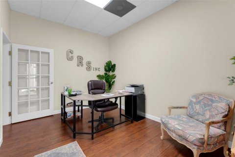Commercial property in Altamonte Springs, Florida 185.8 sq.m. № 1787491 - photo 4