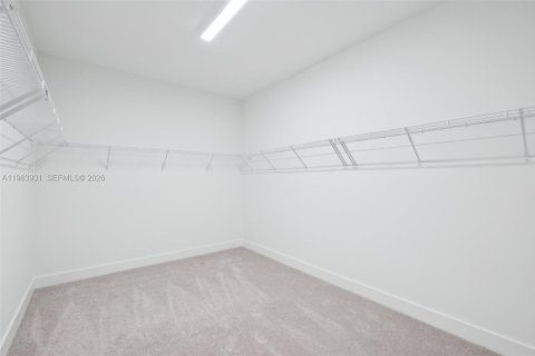 Casa en alquiler en Palm Beach Gardens, Florida, 5 dormitorios, 396.41 m2 № 2026423 - foto 29