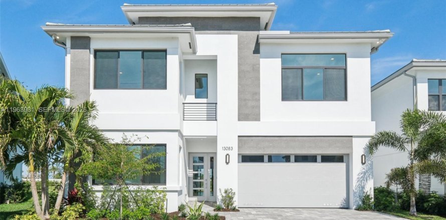 Casa en Palm Beach Gardens, Florida 5 dormitorios, 396.41 m2 № 2026423