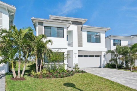 Casa en alquiler en Palm Beach Gardens, Florida, 5 dormitorios, 396.41 m2 № 2026423 - foto 2