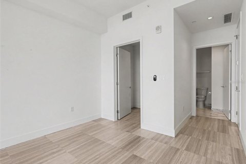 Condominio en alquiler en Tampa, Florida, 3 dormitorios, 223.34 m2 № 2314155 - foto 23