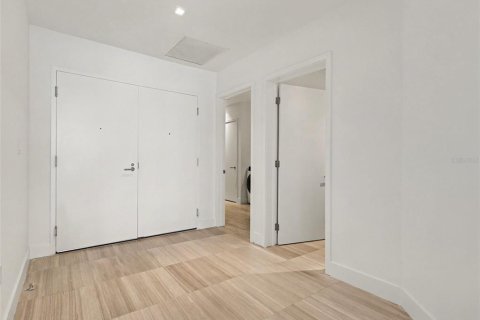Condominio en alquiler en Tampa, Florida, 3 dormitorios, 223.34 m2 № 2314155 - foto 4