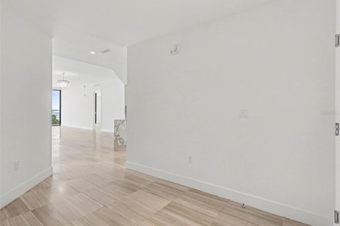 Condominio en alquiler en Tampa, Florida, 3 dormitorios, 223.34 m2 № 2314155 - foto 6