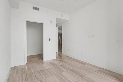Condominio en alquiler en Tampa, Florida, 3 dormitorios, 223.34 m2 № 2314155 - foto 22