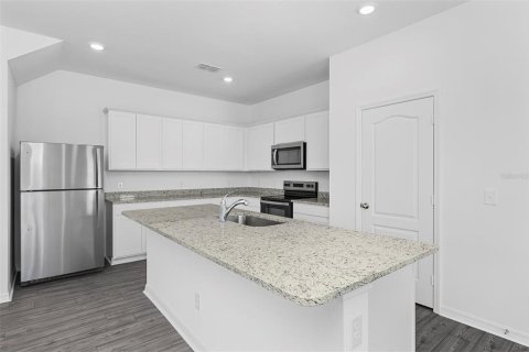 Touwnhouse à vendre à Poinciana, Floride: 3 chambres, 166.76 m2 № 2137307 - photo 5