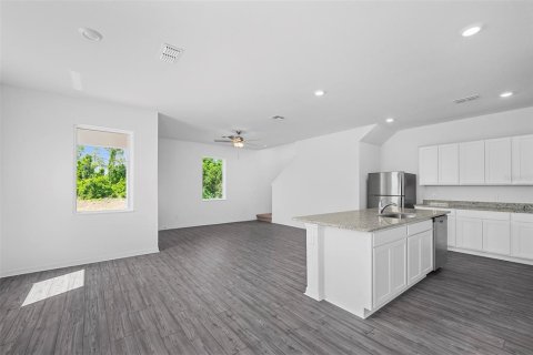 Touwnhouse à vendre à Poinciana, Floride: 3 chambres, 166.76 m2 № 2137307 - photo 7