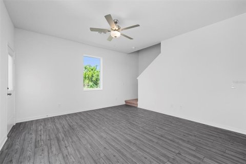Touwnhouse à vendre à Poinciana, Floride: 3 chambres, 166.76 m2 № 2137307 - photo 11