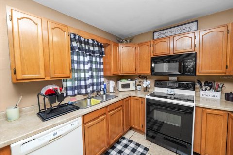 Villa ou maison à vendre à Auburndale, Floride: 4 chambres, 95.32 m2 № 2232176 - photo 9