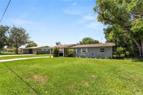 Villa ou maison à vendre à Auburndale, Floride: 4 chambres, 95.32 m2 № 2232176 - photo 2