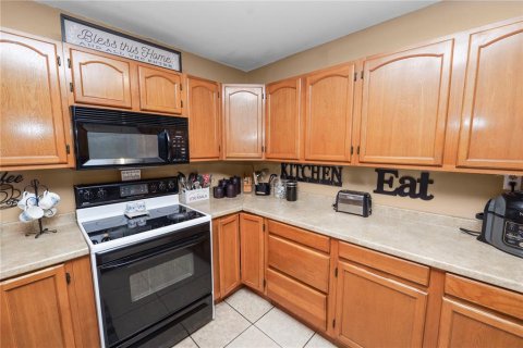 Villa ou maison à vendre à Auburndale, Floride: 4 chambres, 95.32 m2 № 2232176 - photo 8