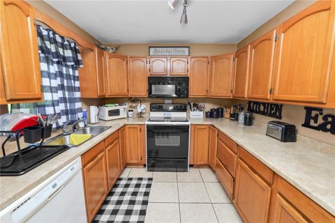 Villa ou maison à vendre à Auburndale, Floride: 4 chambres, 95.32 m2 № 2232176 - photo 10