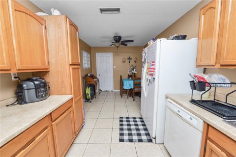 Villa ou maison à vendre à Auburndale, Floride: 4 chambres, 95.32 m2 № 2232176 - photo 7