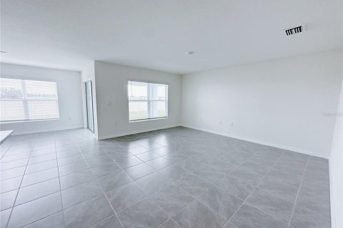 Casa en alquiler en Ocala, Florida, 3 dormitorios, 155.33 m2 № 2149753 - foto 3