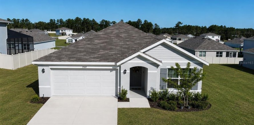 Casa en Ocala, Florida 3 dormitorios, 155.33 m2 № 2149753