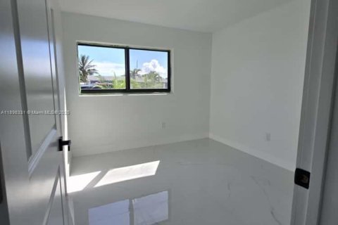 House in Goulds, Florida 4 bedrooms, 129.13 sq.m. № 1953266 - photo 18