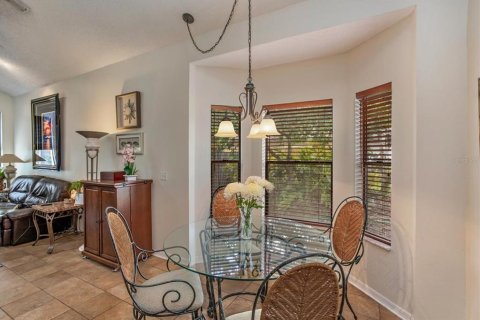 Casa en venta en Orlando, Florida, 4 dormitorios, 219.81 m2 № 1914147 - foto 16