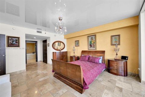 Condominio en venta en Hallandale Beach, Florida, 3 dormitorios, 191.84 m2 № 1655931 - foto 13