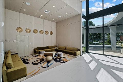 Apartment in Hallandale Beach, Florida 1 bedroom, 79.8 sq.m. № 2042932 - photo 29