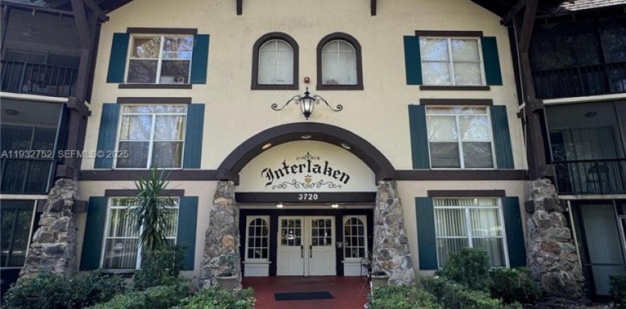 Condo in Lauderhill, Florida, 1 bedroom  № 1991654