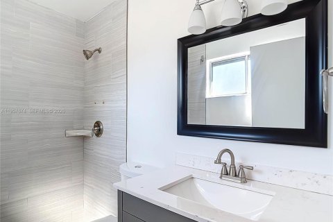 Casa en alquiler en North Port, Florida, 3 dormitorios, 124.49 m2 № 2011357 - foto 23