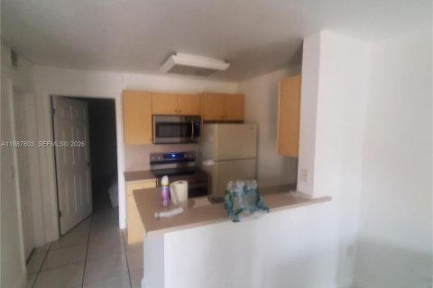 Снять в аренду кондоминиум в Майами-Лейкс, Флорида 1 спальня, 50.54м2, № 2048995 - фото 5