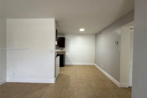 Appartement à louer à Pompano Beach, Floride: 2 chambres № 2385080 - photo 9