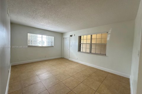 Appartement à louer à Pompano Beach, Floride: 2 chambres № 2385080 - photo 6