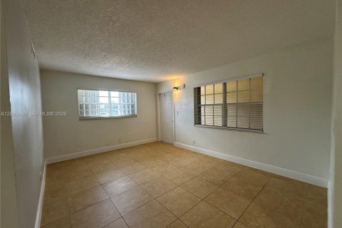 Appartement à louer à Pompano Beach, Floride: 2 chambres № 2385080 - photo 11