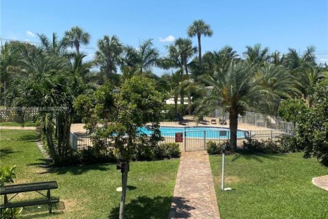 Appartement à louer à Pompano Beach, Floride: 2 chambres № 2385080 - photo 25