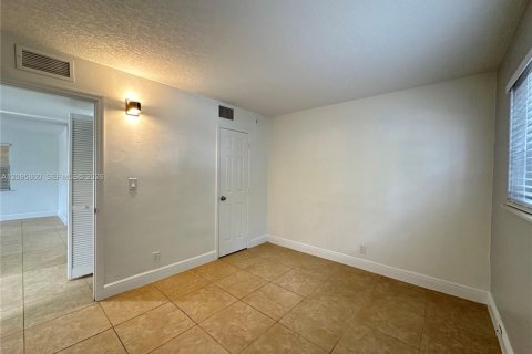 Appartement à louer à Pompano Beach, Floride: 2 chambres № 2385080 - photo 18