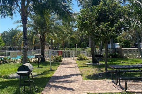 Appartement à louer à Pompano Beach, Floride: 2 chambres № 2385080 - photo 24