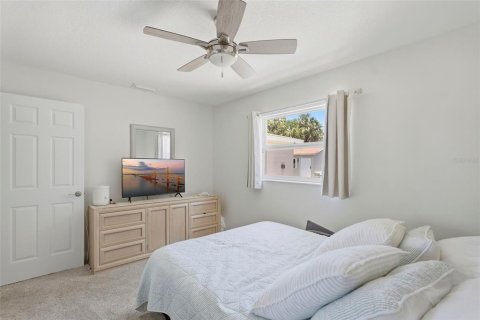 Villa ou maison à vendre à Saint Petersburg, Floride: 4 chambres, 144.83 m2 № 2226864 - photo 16
