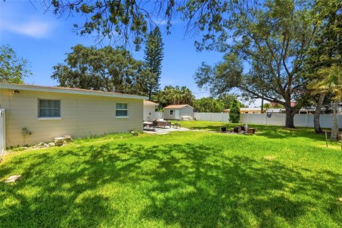 Villa ou maison à vendre à Saint Petersburg, Floride: 4 chambres, 144.83 m2 № 2226864 - photo 26
