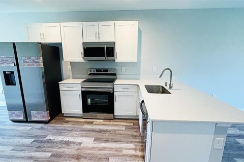 Apartamento en alquiler en Port Charlotte, Florida, 3 dormitorios, 107.95 m2 № 1915909 - foto 11