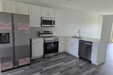 Apartamento en alquiler en Port Charlotte, Florida, 3 dormitorios, 107.95 m2 № 1915909 - foto 14