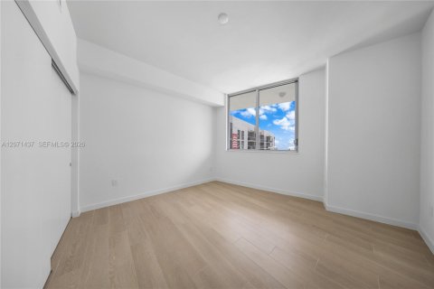 Copropriété à louer à Miami, Floride: 2 chambres № 2301382 - photo 17