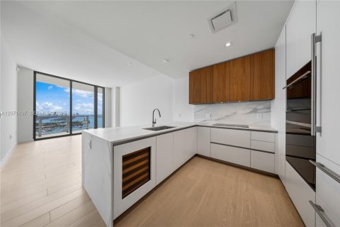 Copropriété à louer à Miami, Floride: 2 chambres № 2301382 - photo 2
