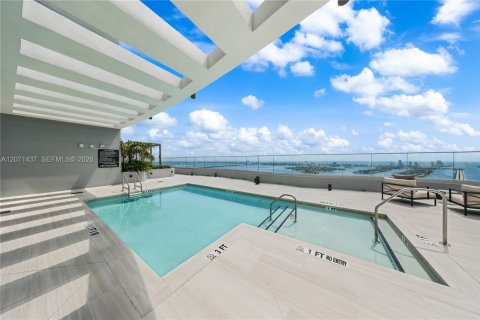 Copropriété à louer à Miami, Floride: 2 chambres № 2301382 - photo 30