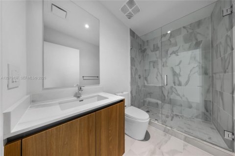 Copropriété à louer à Miami, Floride: 2 chambres № 2301382 - photo 19