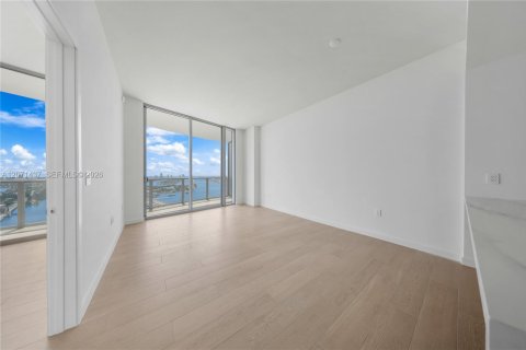 Copropriété à louer à Miami, Floride: 2 chambres № 2301382 - photo 8