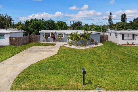 Casa en venta en Seminole, Florida, 4 dormitorios, 138.52 m2 № 2388805 - foto 3
