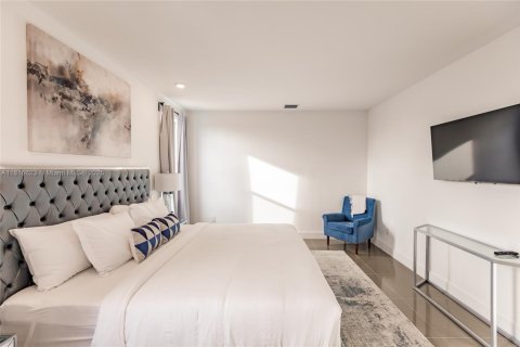 Propiedad comercial en venta en Miami, Florida, 412.11 m2 № 1777597 - foto 28