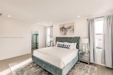 Propiedad comercial en venta en Miami, Florida, 412.11 m2 № 1777597 - foto 26