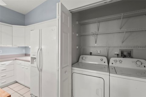 Villa ou maison à vendre à Palmetto, Floride: 2 chambres, 131.27 m2 № 1810442 - photo 25